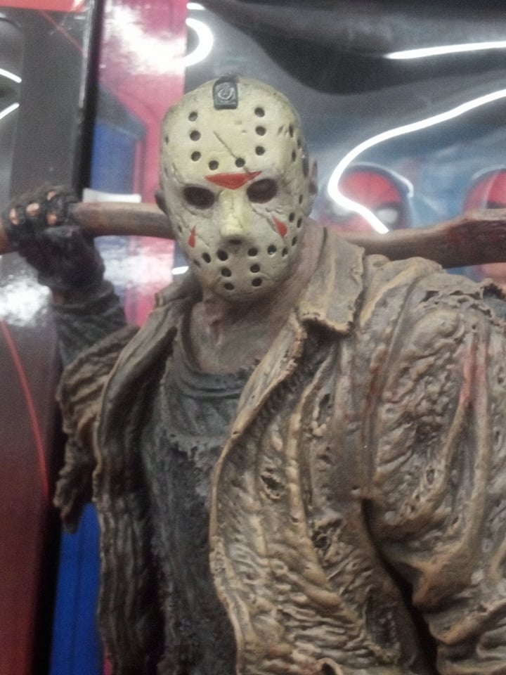 JASON VOORHEES FRIDAY THE 13th STATUE