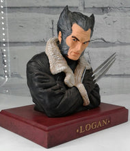 Load image into Gallery viewer, LOGAN Earth X Bust  ( Alex Ross )
