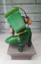 Load image into Gallery viewer, GREEN ARROW DIAMOND GALLERY STATUE
