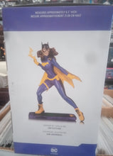 Load image into Gallery viewer, DC COLLECTIBLES DC CORE BATGIRL STATUE
